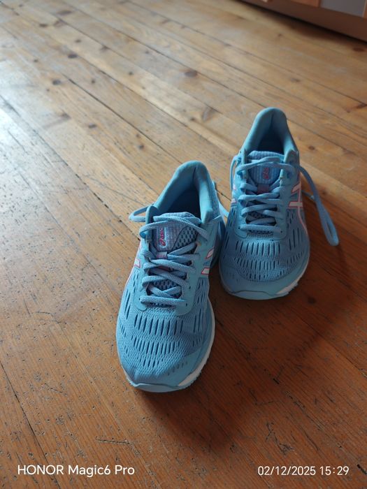 Маратонки  ASICS