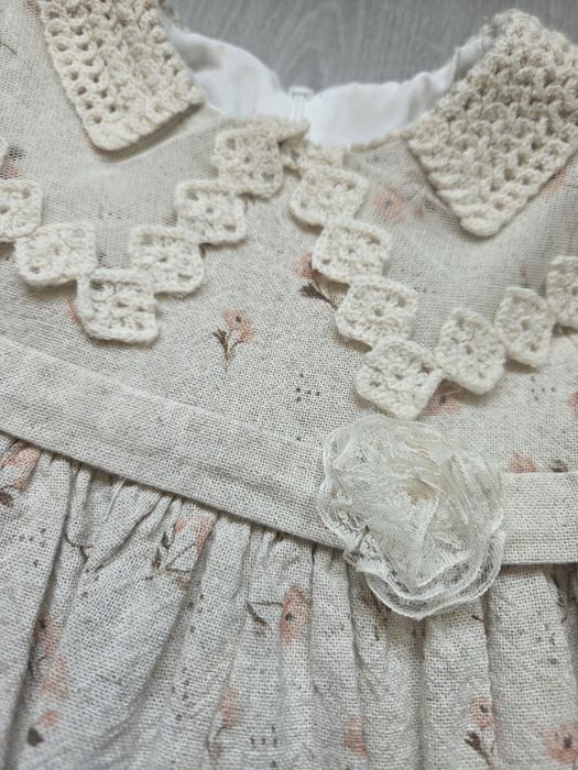Set adorabil fetiță 1 an – Rochiță elegantă + adidasi