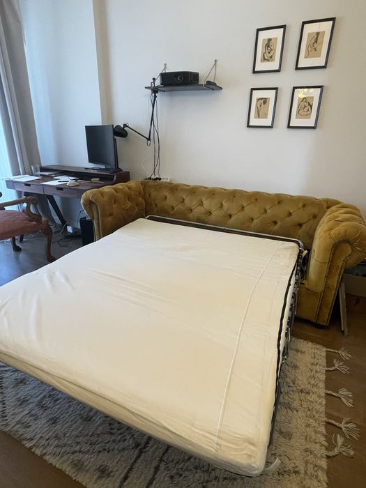 Canapea capitonata Chesterfield galben mustar