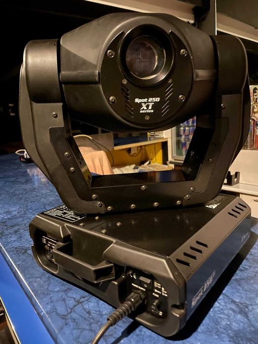 Moving Head beam Robe Spot 250 XT Dj Scan