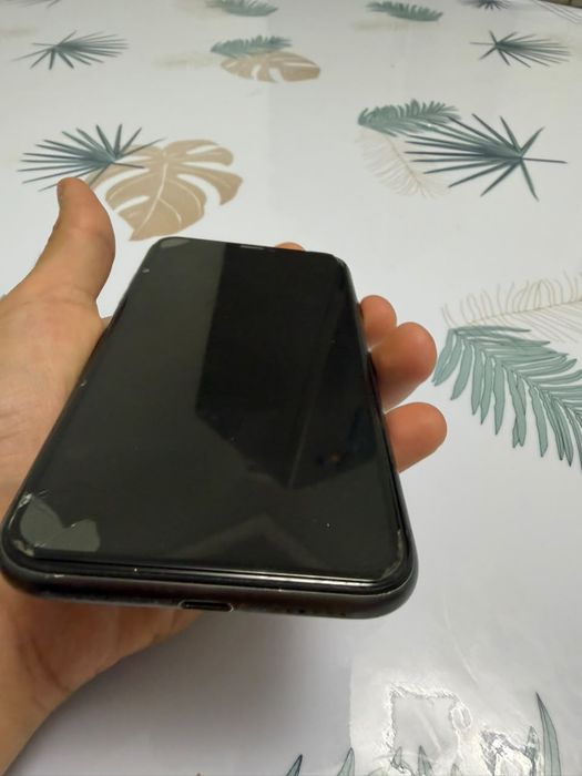 iPhone 11 продается