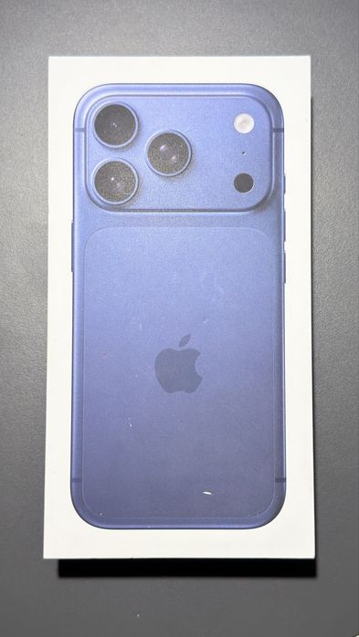 iPhone 17 pro, 512 GB, deep blue