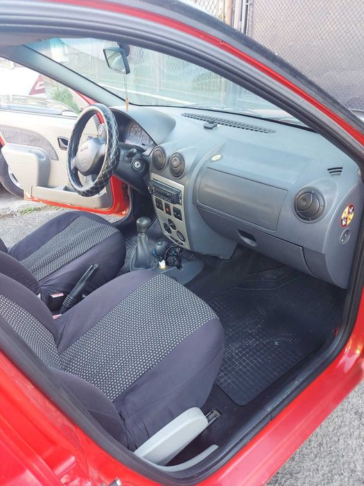 Dacia Logan 2006 benzina – 135.000 km – stare bună