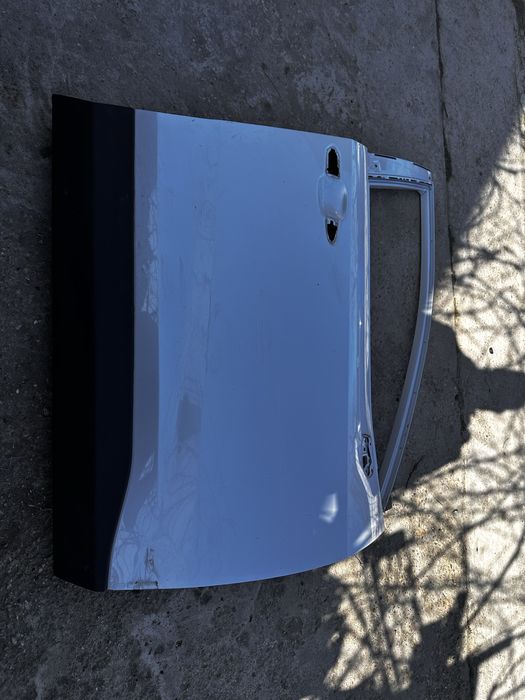 Ușă dreapta față toyota rav 4.