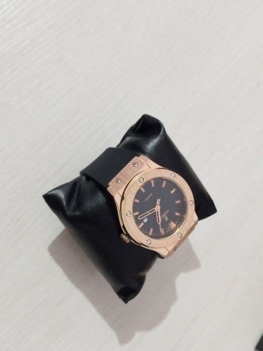 Hublot сағат сатылады