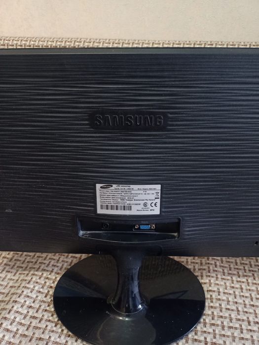 Монитор самсунг .