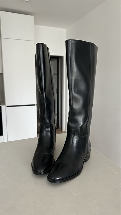 Черни ботуши от изкуствена кожа H&M