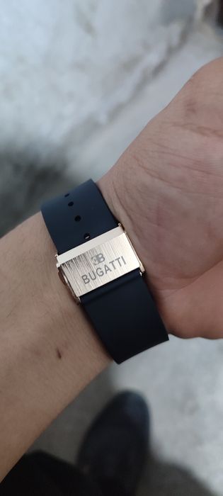 Bugatti cherong qoʻl soati