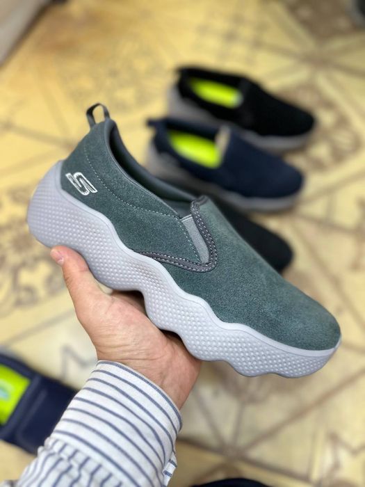 Новые мужские кроссовки Skechers