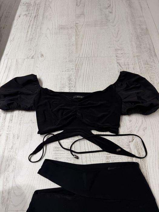 Нов черен екип Avin