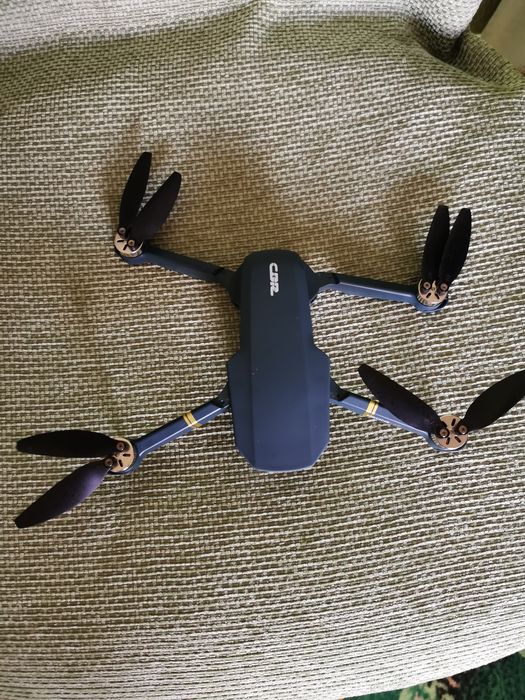 Продавам Дрон Cbr