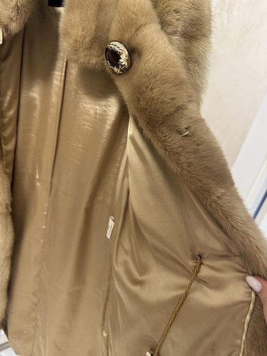 Продам норковую шубу