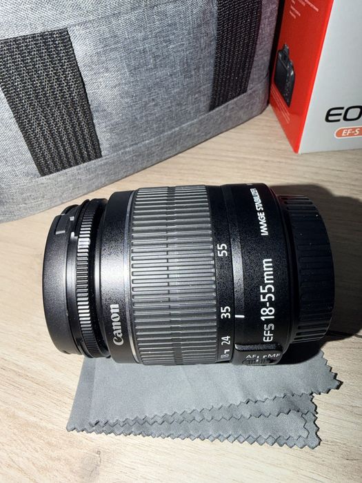 Canon EOS 2000D