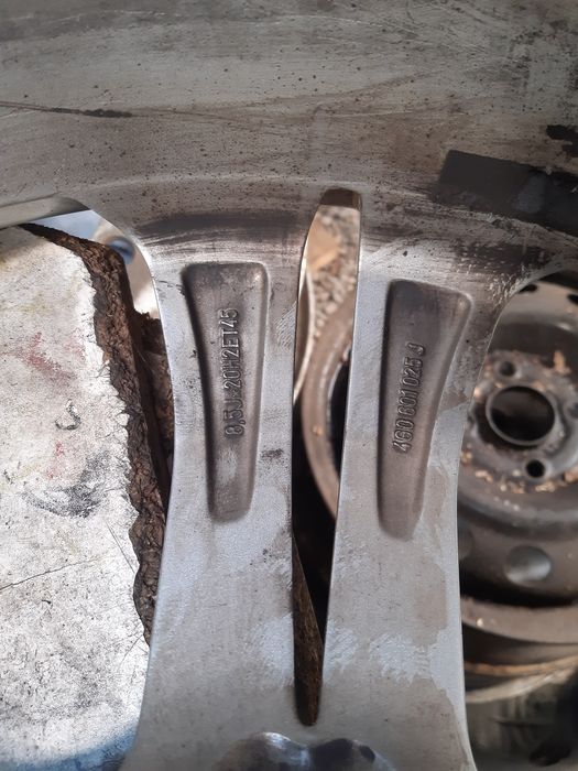 Set jante R20 Audi originale 8..5j ×20  et 45   5×112