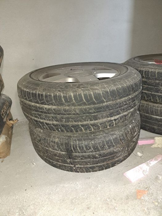 Vând jante 195/65 R15