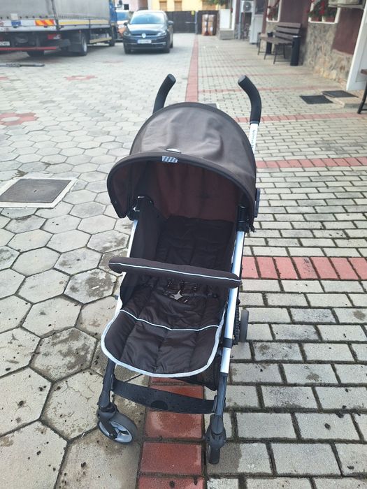 Cărucior de copii si scoica