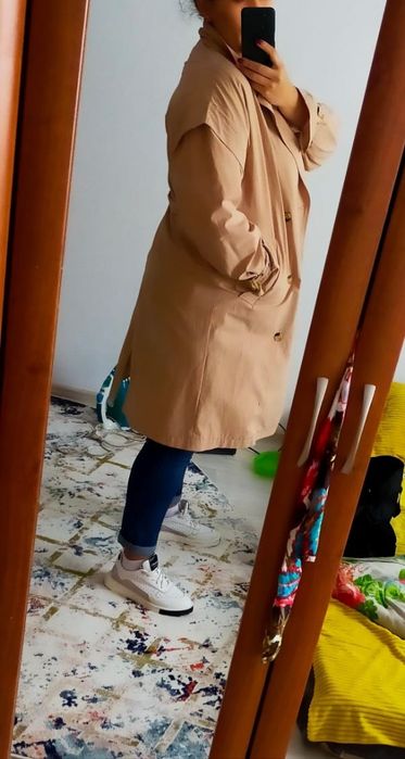 Продам тренч ( плащ )