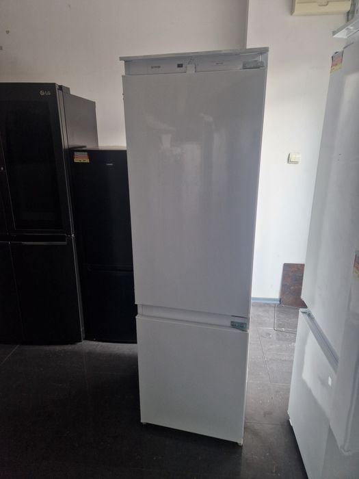 Хладилник за вграждане Gorenje A++ No frost