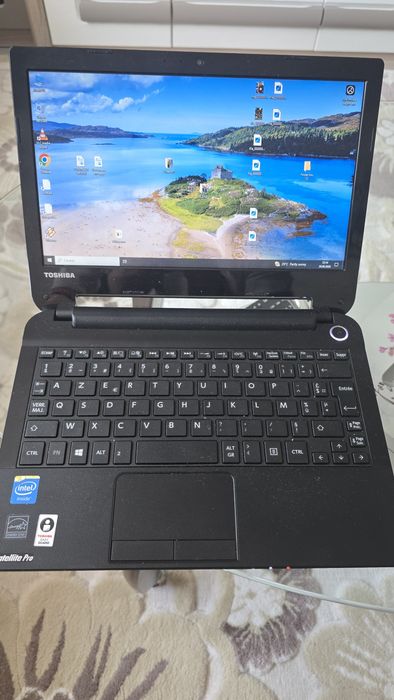 Laptop Toshiba Satellite Pro NB10