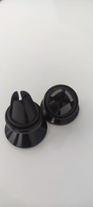 Suport magnetic auto pentru telefon și gadget