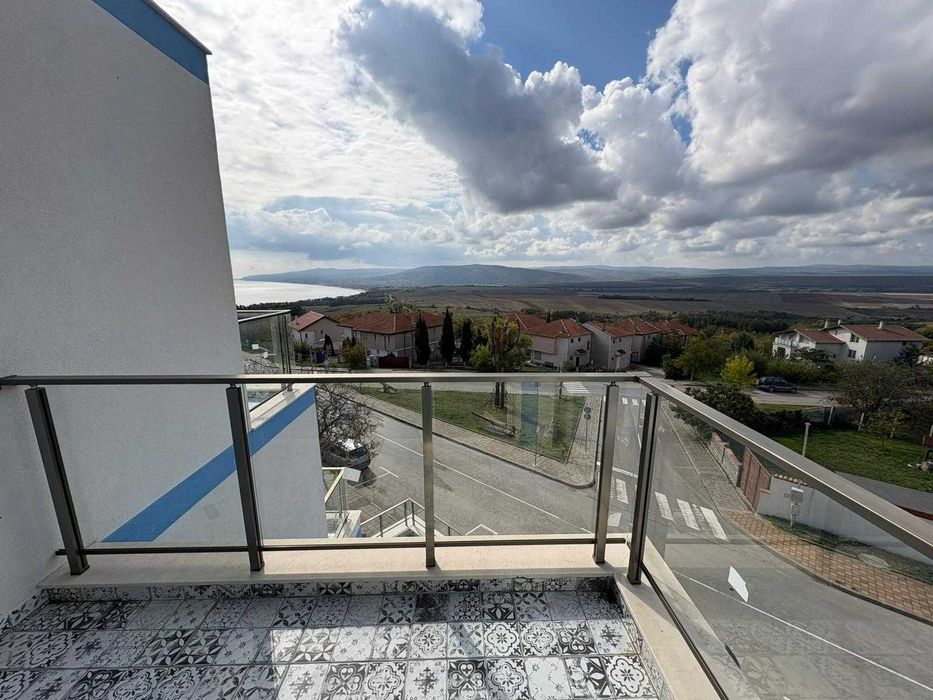 Продава се Тристаен апартамент в Бяла - 97 кв.м за 1400 €/кв.м - Снимка #4