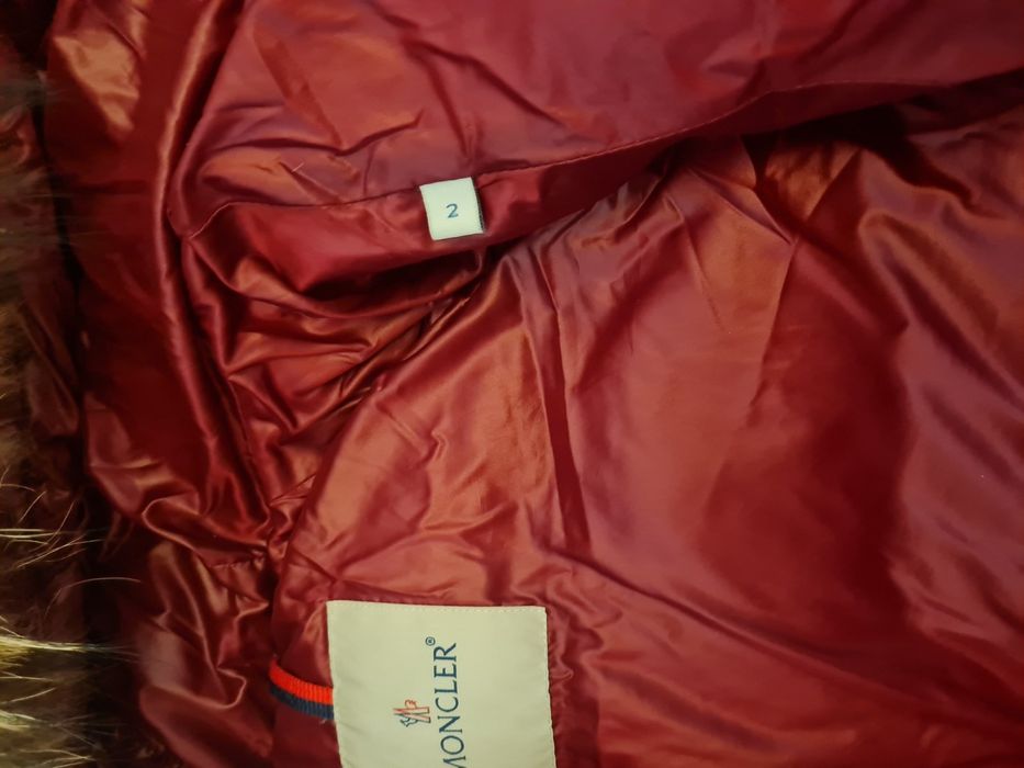 Дамско яке Moncler с естествен косъм