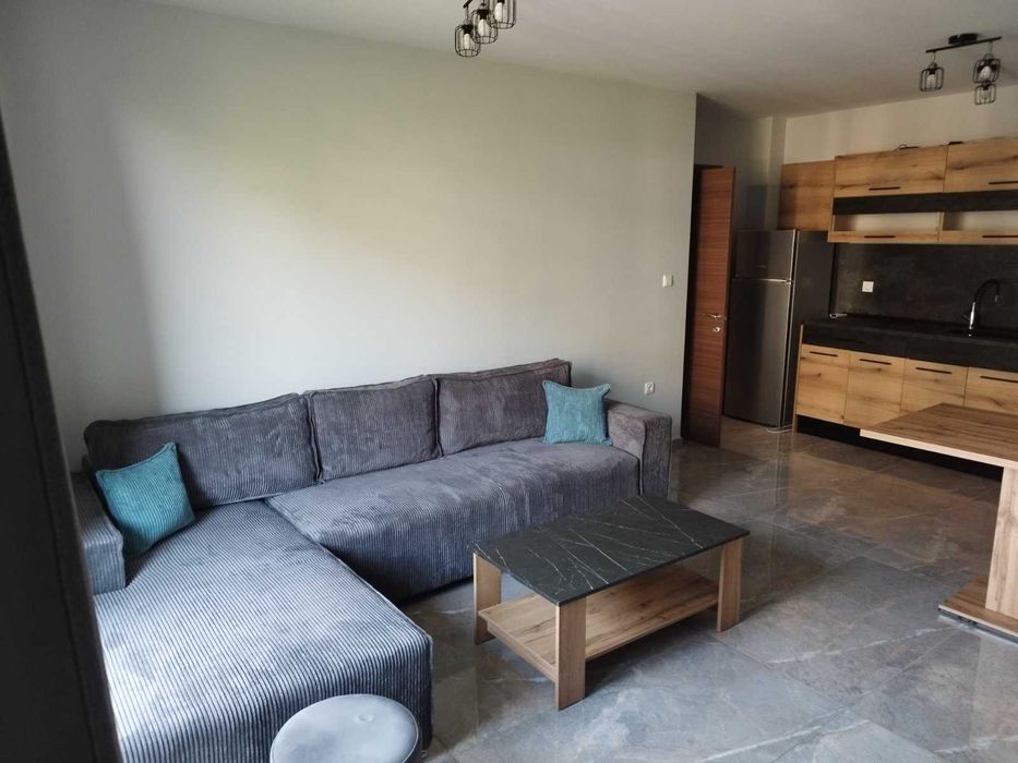 Дава се под наем Тристаен апартамент в Пловдив, Център - 80 кв.м за 510 € - Снимка #6