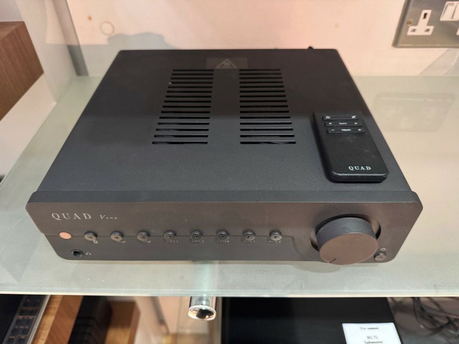 Amplificator audio Quad Vena 1