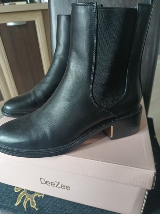 Ghete DeeZee mărimea 39