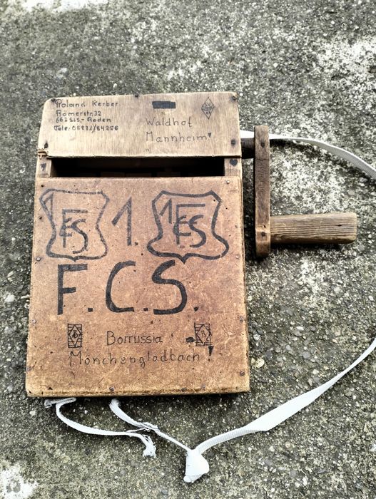 Немска колекционерска футболна тресчотка