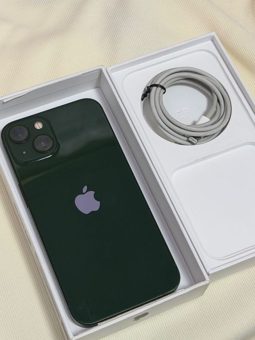 Iphone 13 green color
