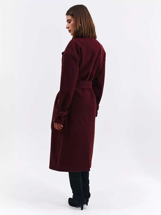 Дамско палто с колан