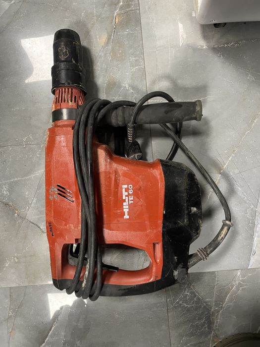 Hilti TE60 AVR ударно-пробивна машина