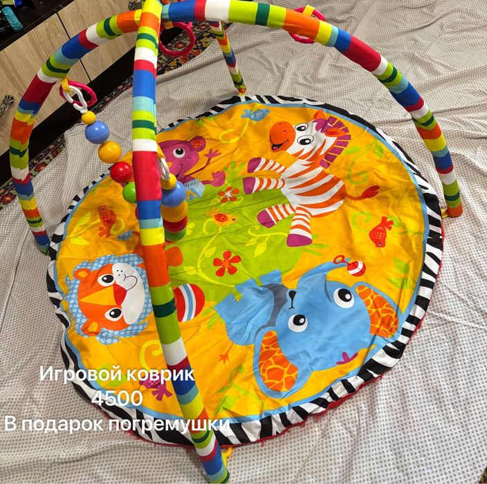 Продам детские вещи