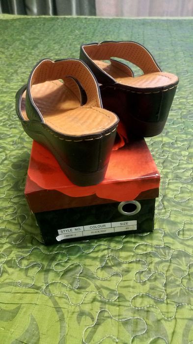 Обувь женская летняя