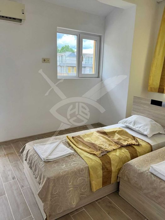 Продава се Двустаен апартамент в к.к. Слънчев бряг - 50 кв.м за 1160 €/кв.м - Снимка #2