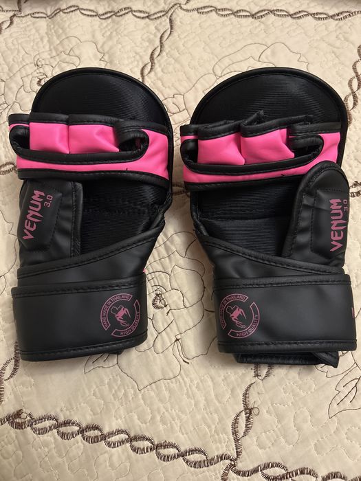 перчатки для Мма