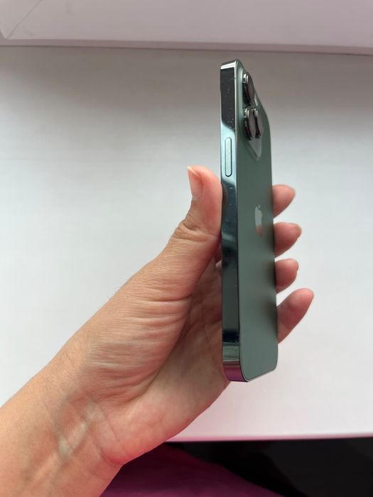 Продам Iphone 13 pro
