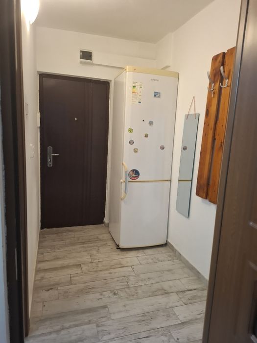 Garsoniera de închiriat