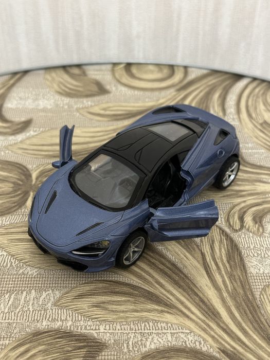 Моделька машины SuperCar