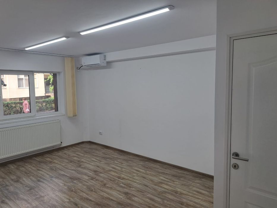 Spațiu de închiriat!