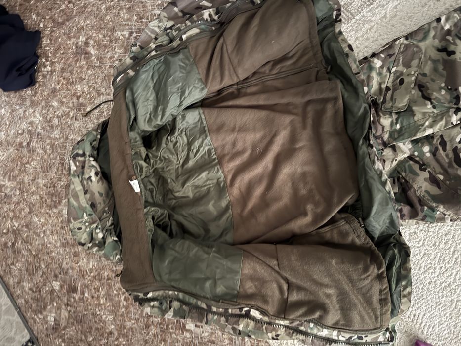 Продам военный бушлат новый