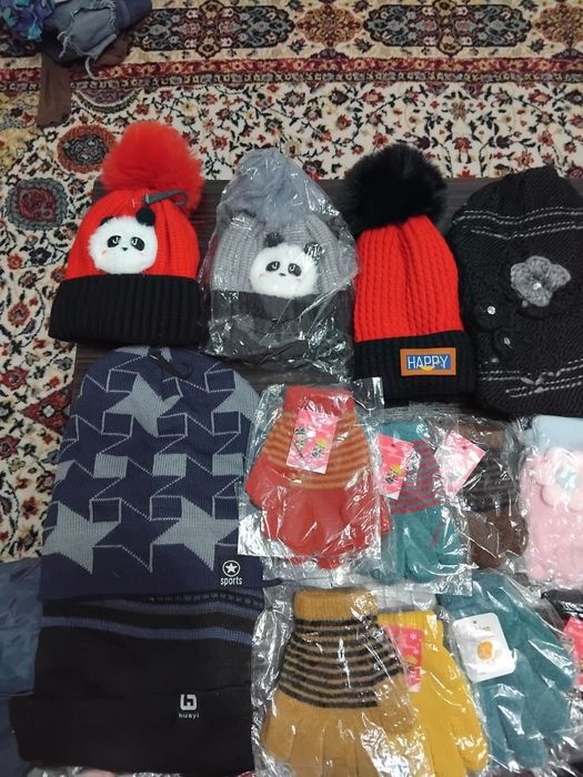 Детски шапки и ръкавици