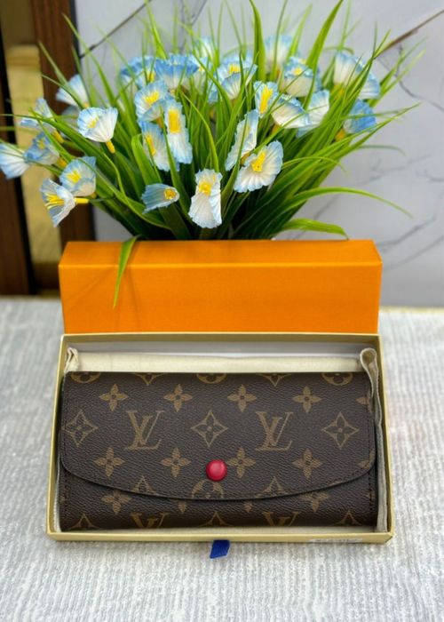 Кошелек новый луи витон