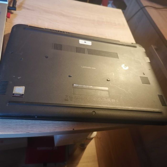 Dell Latitude 3300 7th Gen 13.3"