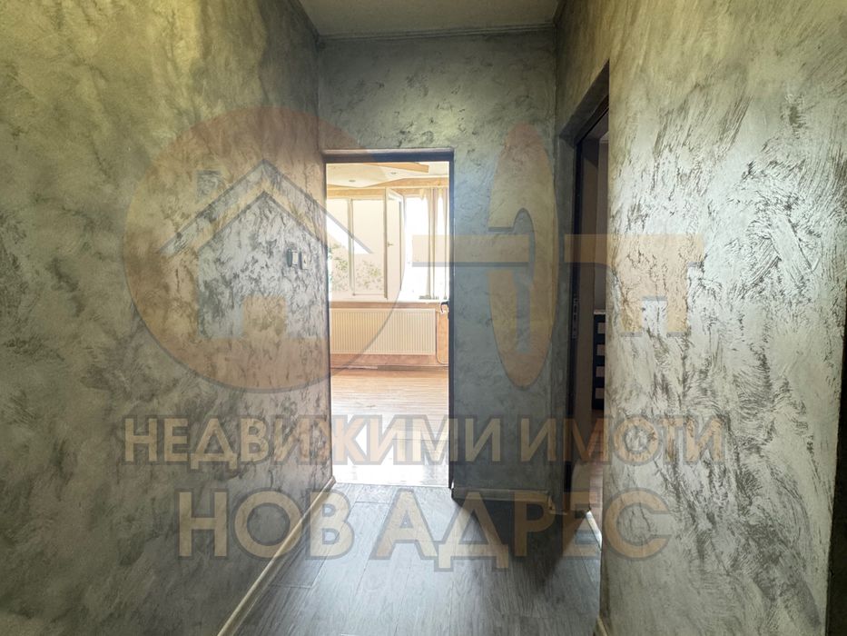 Продава се Тристаен апартамент в Търговище, Център - 83 кв.м за 1321 €/кв.м - Снимка #5