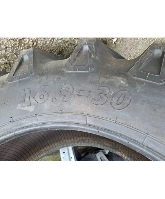 Anvelopa 16.9-30 bkt tr135 14pr tt (16930)  Cauciucuri tractor, Fiat, Case, Fendt, John Deere, New Holland, Massey Ferguson, UTB   Cauciucuri tractor,