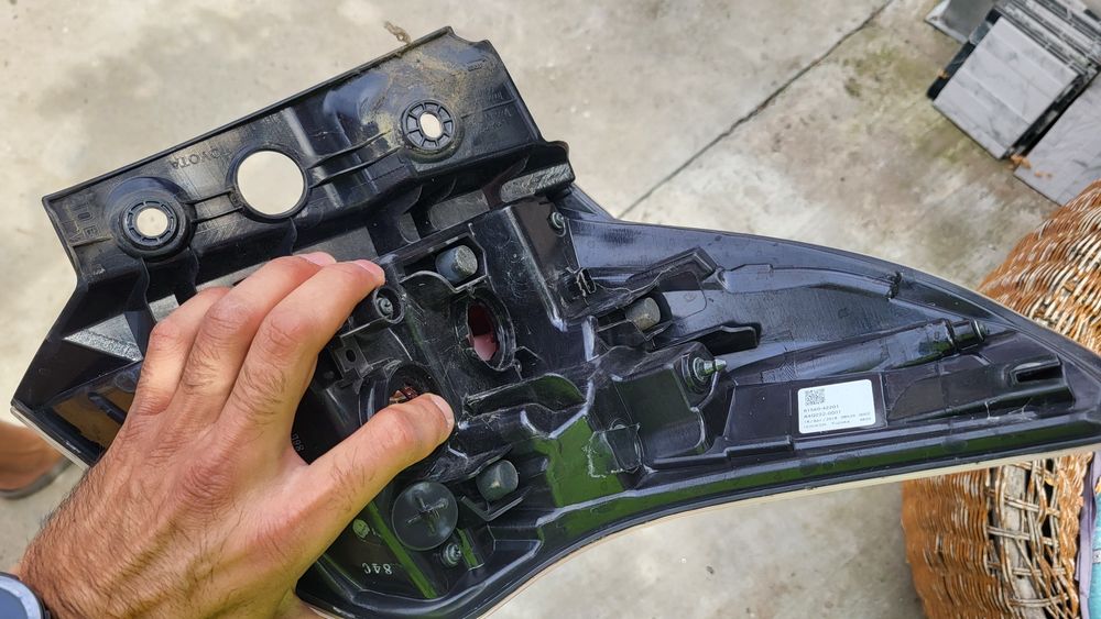 Stop stânga toyota rav 2017