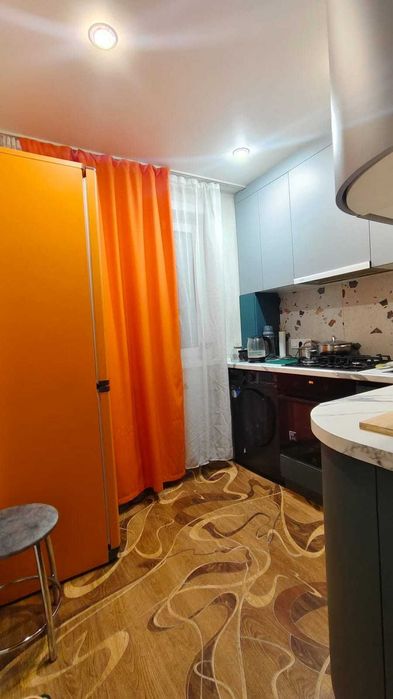 Продам 3 комнатную в Центре