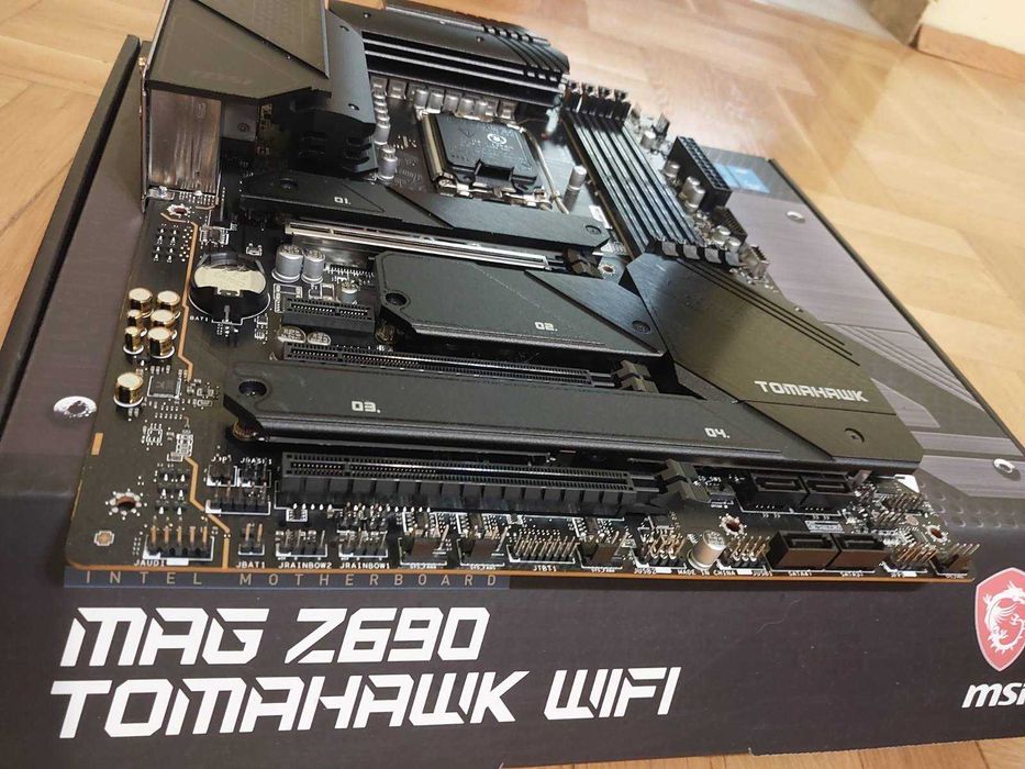 MSI Z690 Tomahawk Wi-Fi DDR5